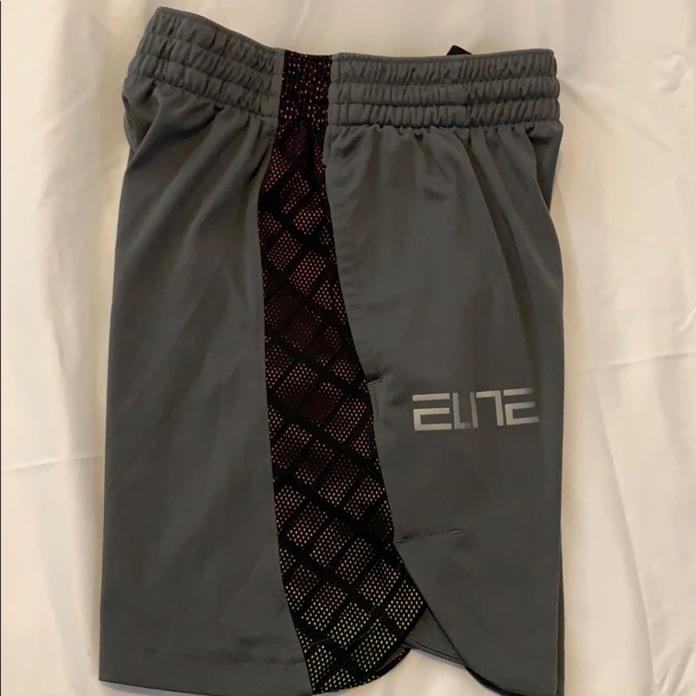 Nike Dri-Fit ELITE shorts. - Picture 5 of 8